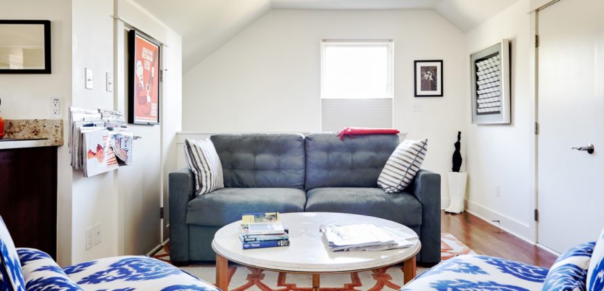 1 bedroom house in Austin