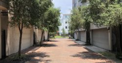 3 bedroom townhome with private garage in Houston
