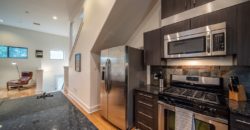 3 bedroom townhome with private garage in Houston