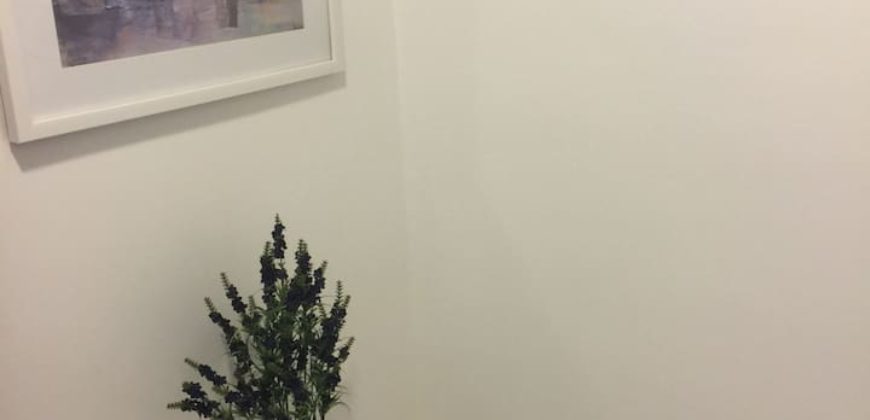 2 bedroom house in Los Angeles
