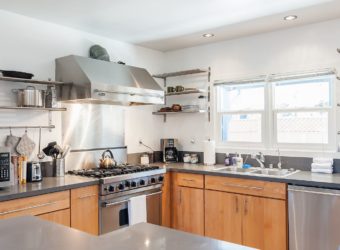 2 bedroom house in San Diego