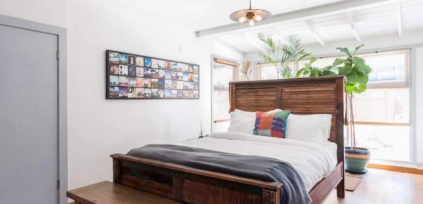 2 bedroom house in San Diego