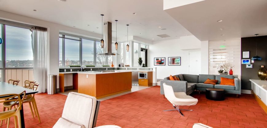 2 bedroom high end apartment in downtown Seattle