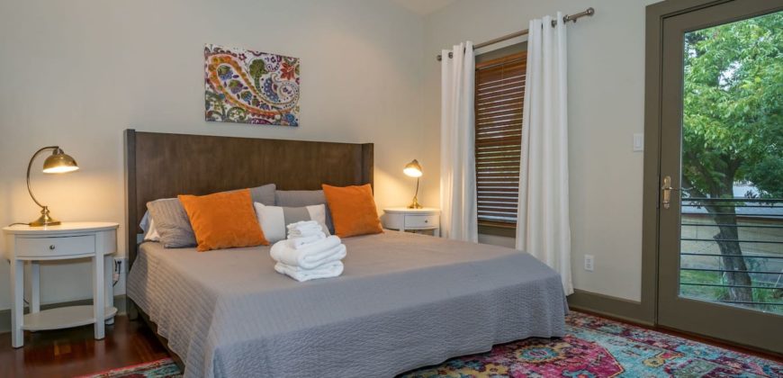 5 bedroom house in Austin