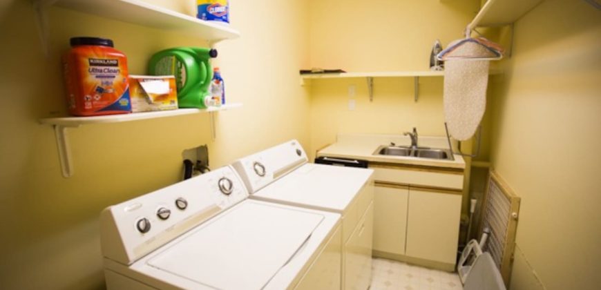 Spacious 2 bedroom townhome in Redmond