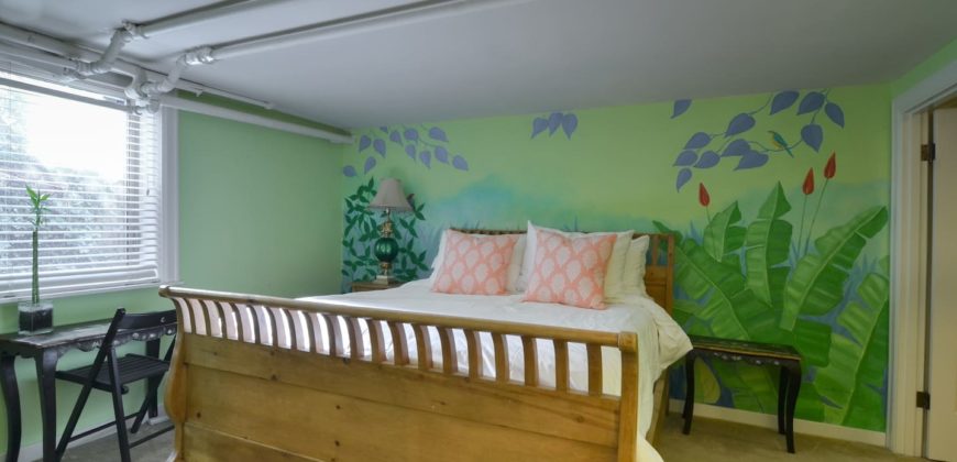 4 bedroom house in Seattle