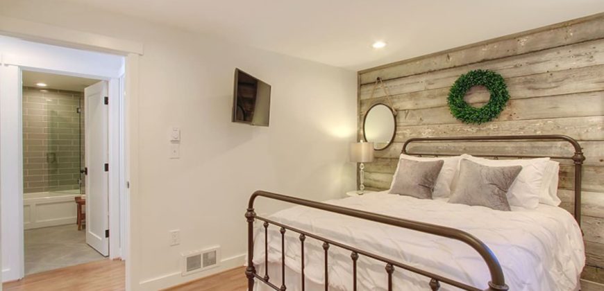 2 bedroom apartment in Redmond