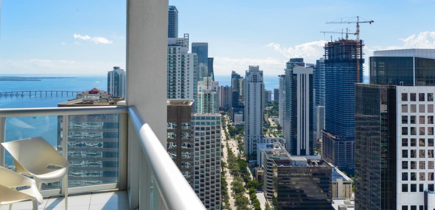 2 bedroom apartment in Miami