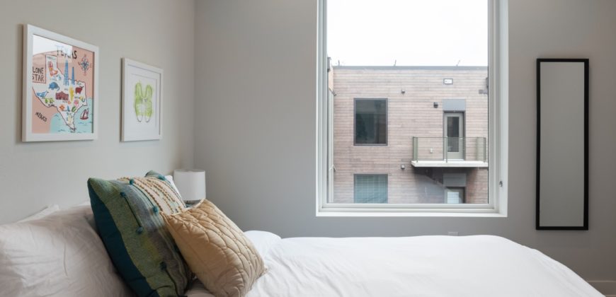 2 bedroom high end condo in Austin