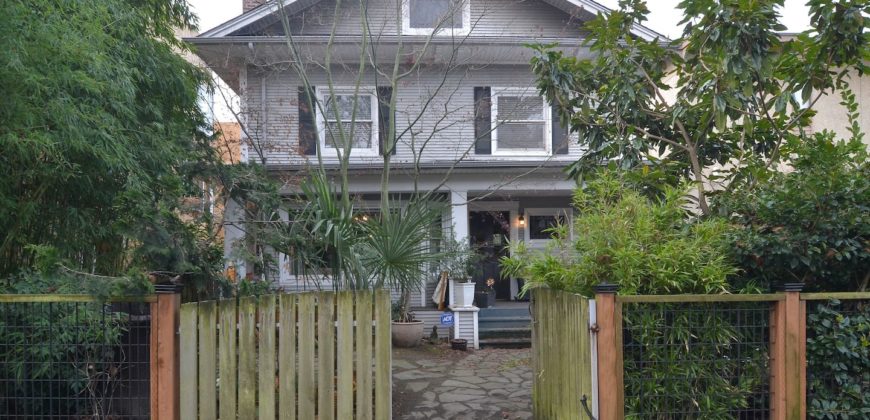 4 bedroom house in Seattle