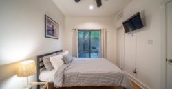 3 bedroom townhome with private garage in Houston