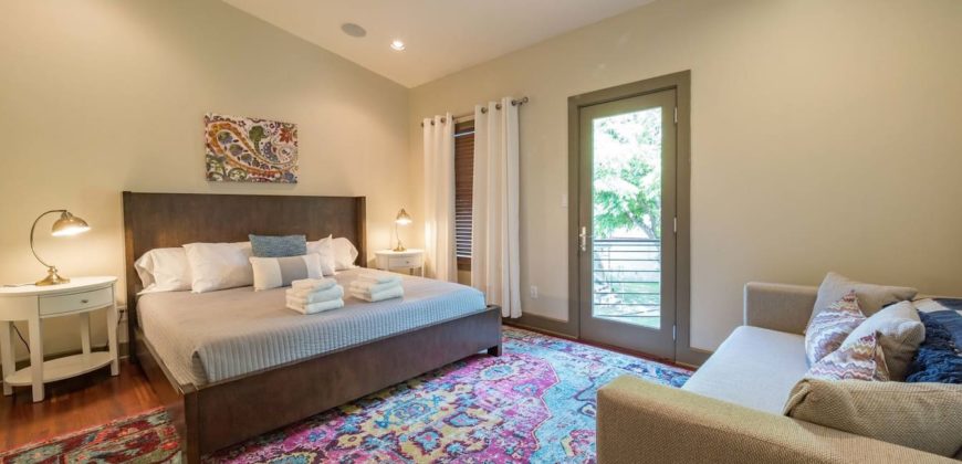 5 bedroom house in Austin