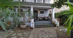 4 bedroom house in Seattle