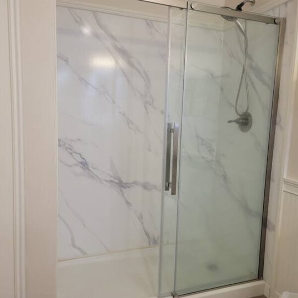 Why no grout showers are becoming popular in Gulf Breeze, Florida